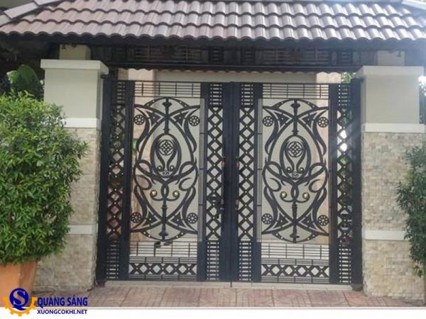 Cổng sắt Quang Sáng MCS-07