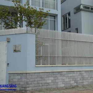 Hàng rào sắt Quang Sáng HRS-09