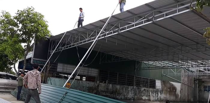 Thi cong nha xuong mai ton 2000m2