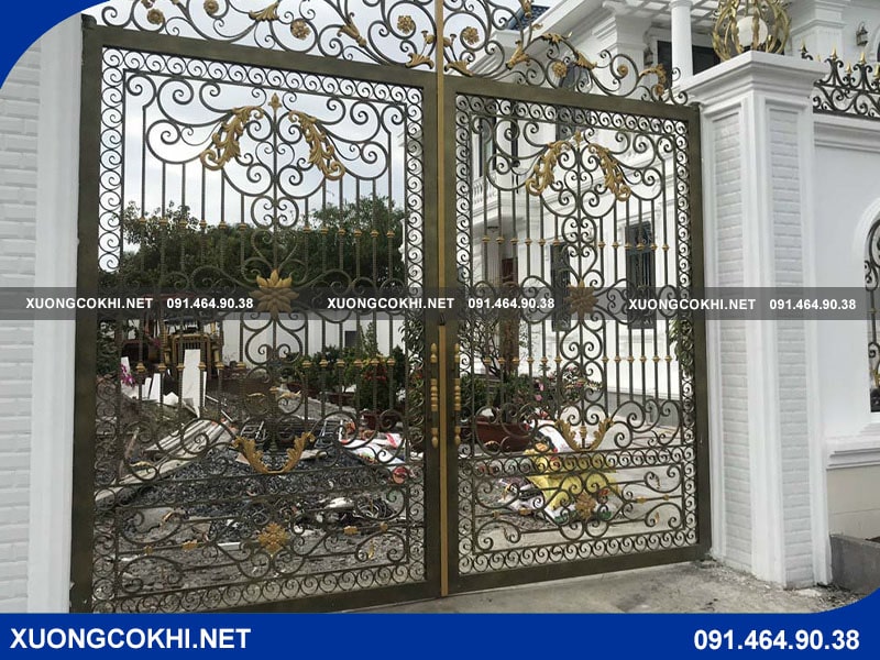 Báo giá làm cửa sắt tại Thanh Trì giá rẻ